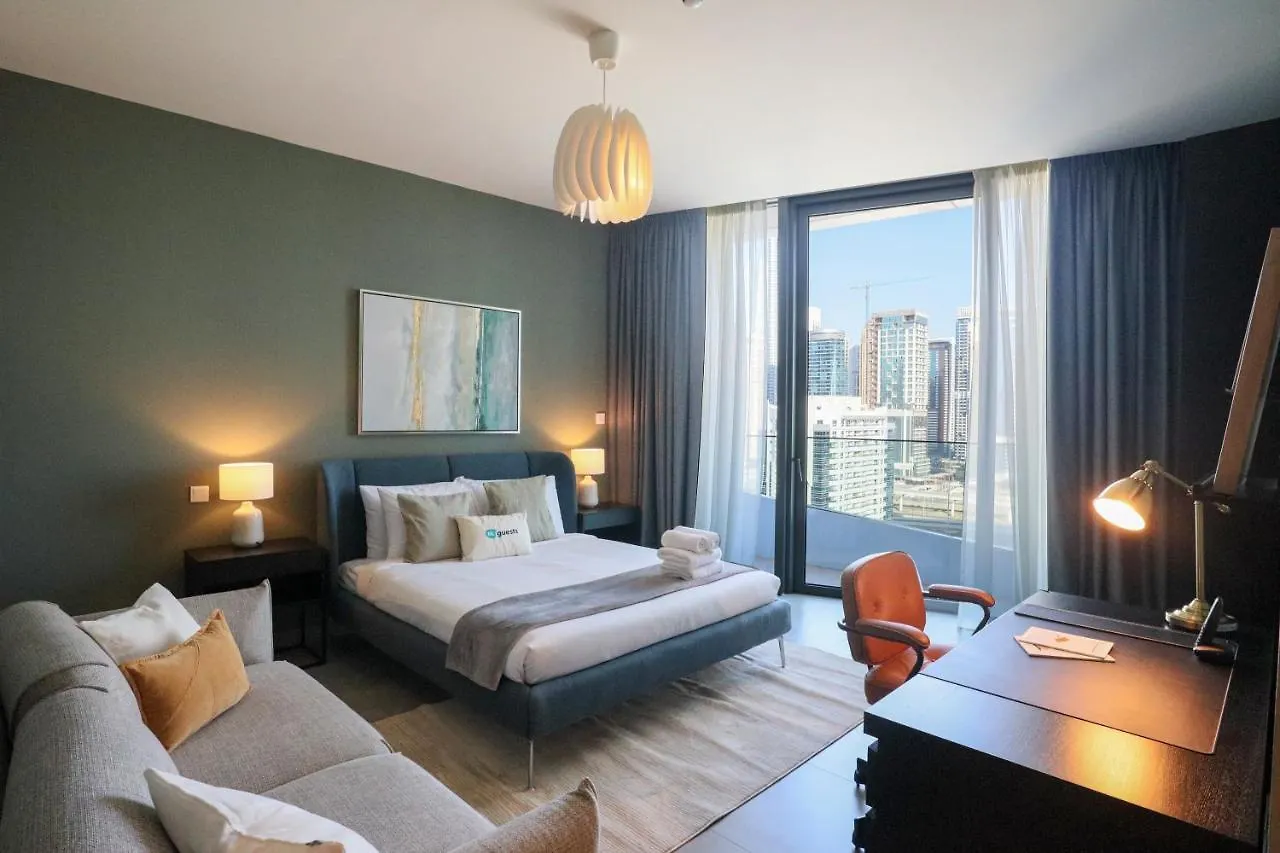 Apartment Higuests - Stylish Condo With Balcony And Partial Marina View Dubai