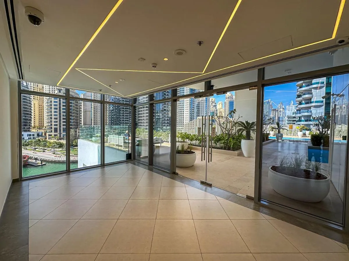 Higuests - Stylish Condo With Balcony And Partial Marina View Dubai Apartment
