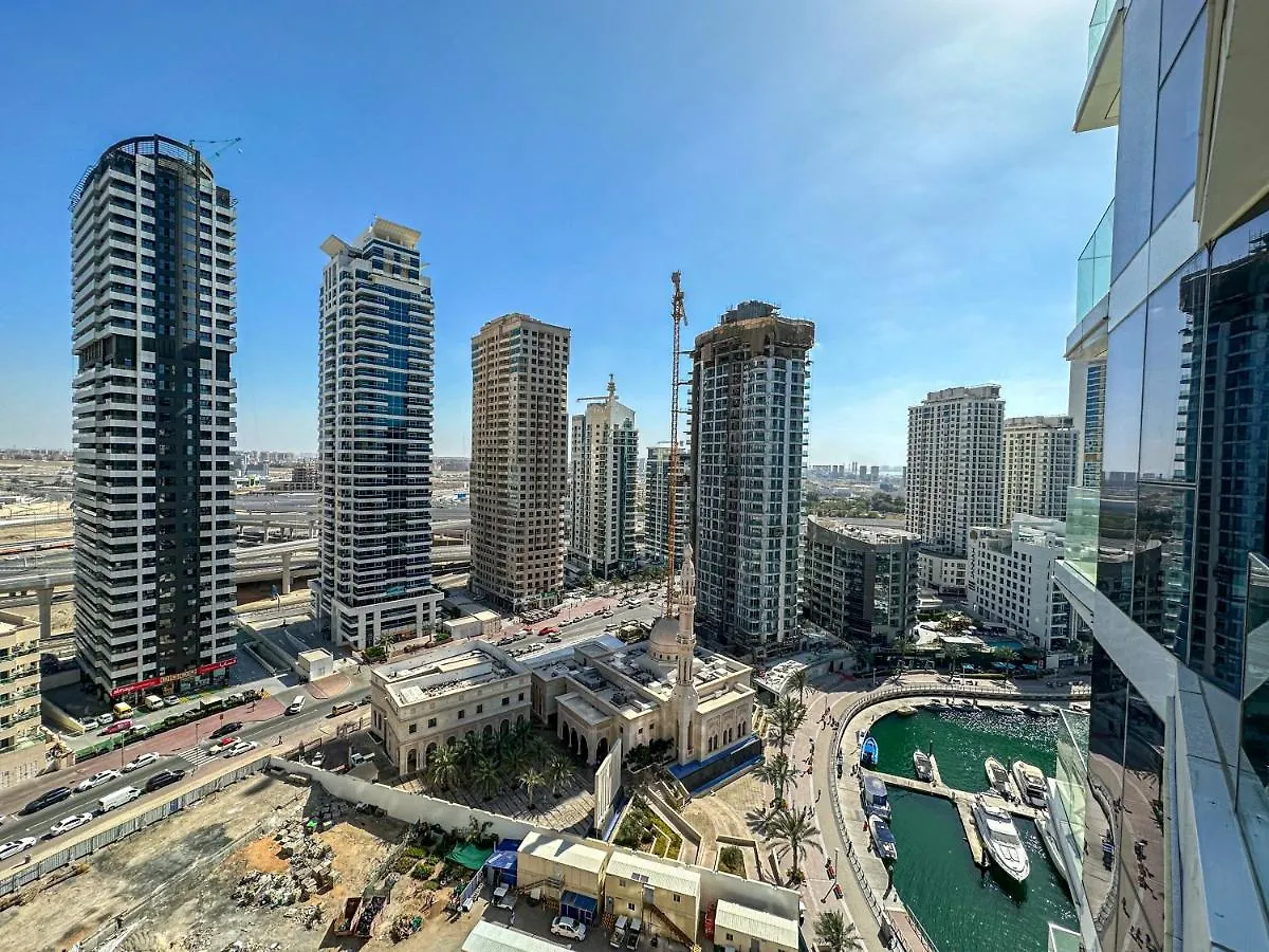 Apartment Higuests - Stylish Condo With Balcony And Partial Marina View Dubai